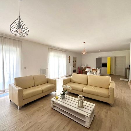 Villa Maderna Rutigliano Buitenkant foto